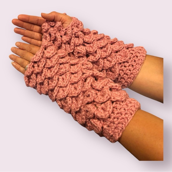 Crochet Dragon Scale Fingerless Mittens - Red Heart Metallics Rose - Picture 3 of 14